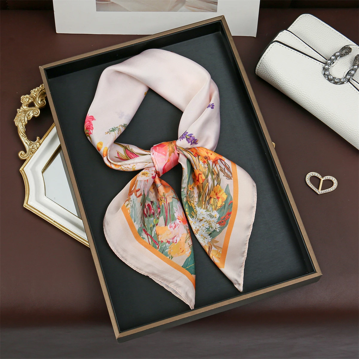 

Luxury New Printed Scarves Women's Square Silk Scarf Spring and Summer Floral Decorations Small Neckties Hairband Bag for Travel