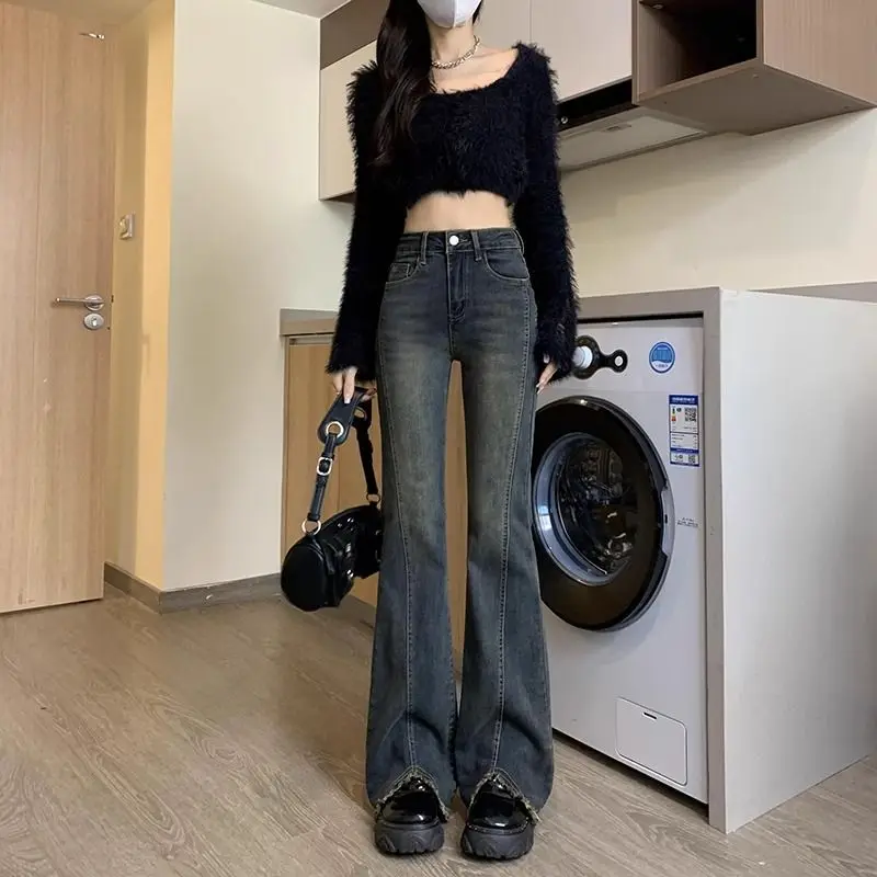 

Women's jeans with frayed edges, slightly flared, fashionable, slimming, high-waisted, stylish, vintage bell-bottom pants