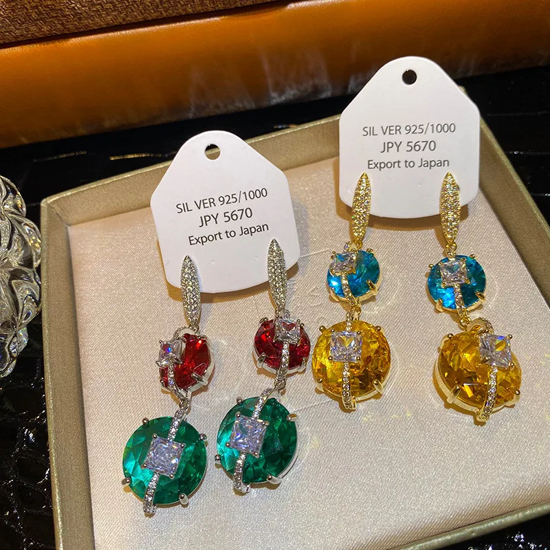

Temperament Long Exquisite Luxury Zircon Earrings