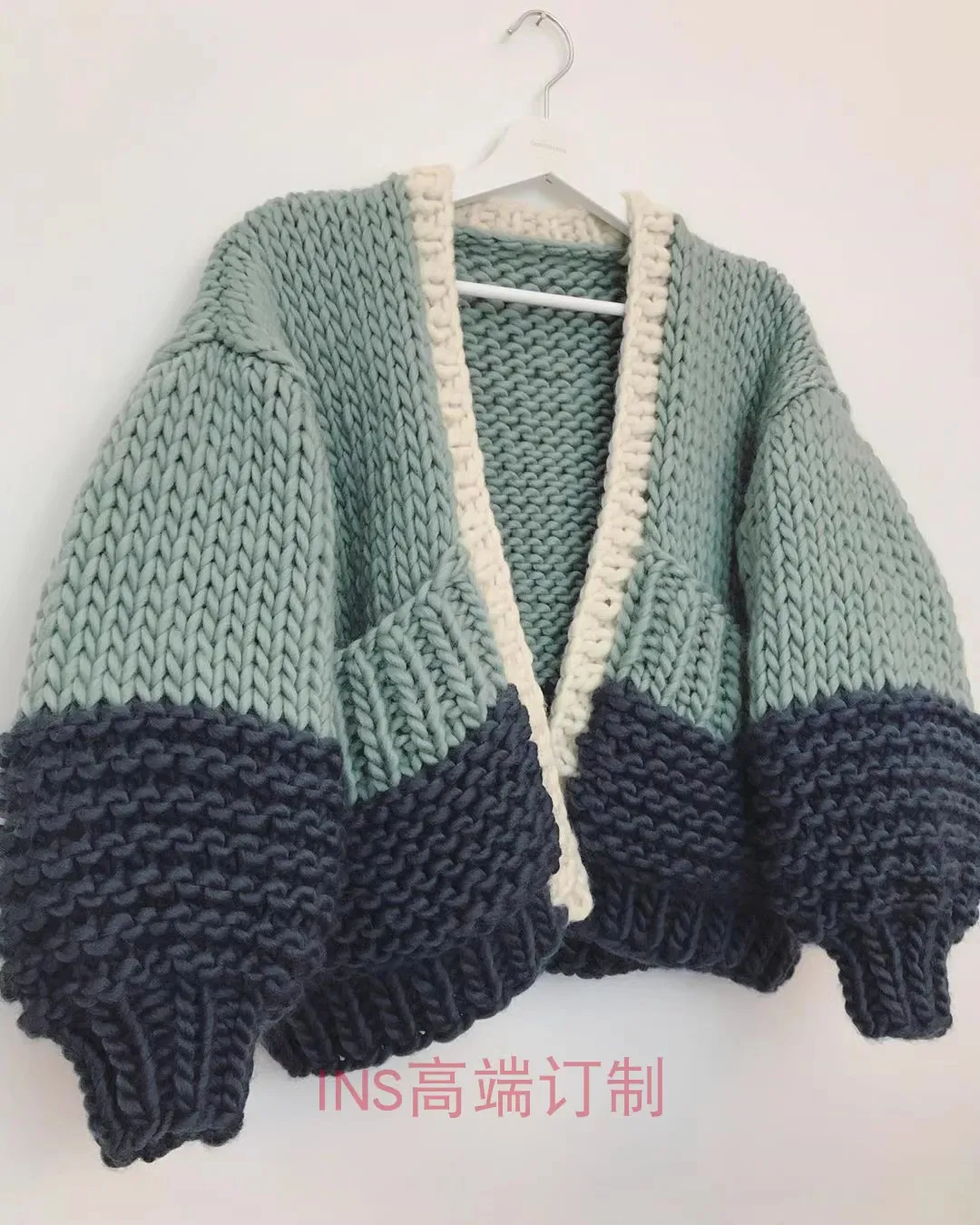 Autumn New Handwoven Loose Cardigan Thick Thread Pocket Women\'s Knitted Sweater Coat Bubble Sleeves Contrast Color Top