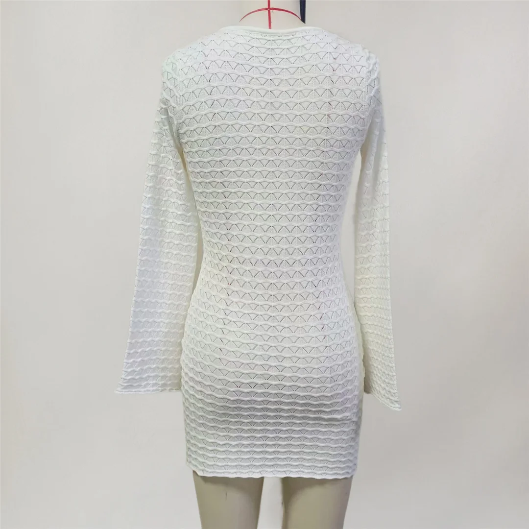 V-Ausschnitt, lange Ärmel, ausgeschnittenes, gehäkeltes, gestricktes Tunika-Strandkleid, Strandmode, Strandbekleidung, Strand-Cover-up, Damen, V6260 – Detail 9