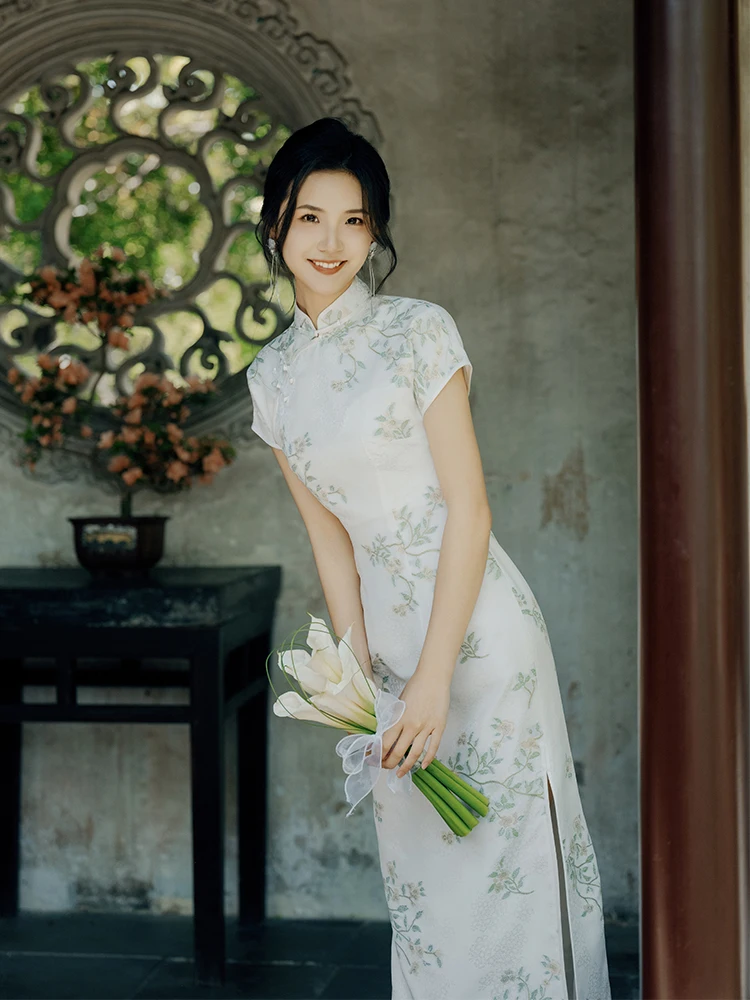 

Ele ort Sve Silk New Chinese Sle Women's Fitting Daily Wear Spring Summer Low Slit Floral Pattern