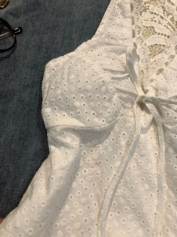 

Оригинальный белый жилет с вышивкой и открытыми ремнями, винтажный универсальный женский летний топ из хлопка с v-образным вырезом, Svel Hang Ne Sle