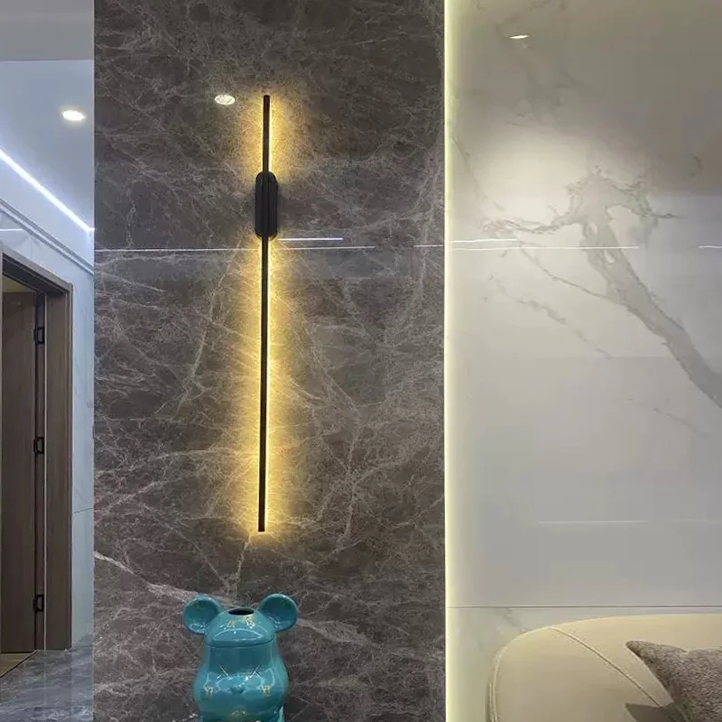 الحد الأدنى طويل Led أضواء الجدار الأسود داخلي الديكور غرفة نوم السرير مصابيح الحائط درج المدخل الحديثة المنزل الشمعدان الداخلي