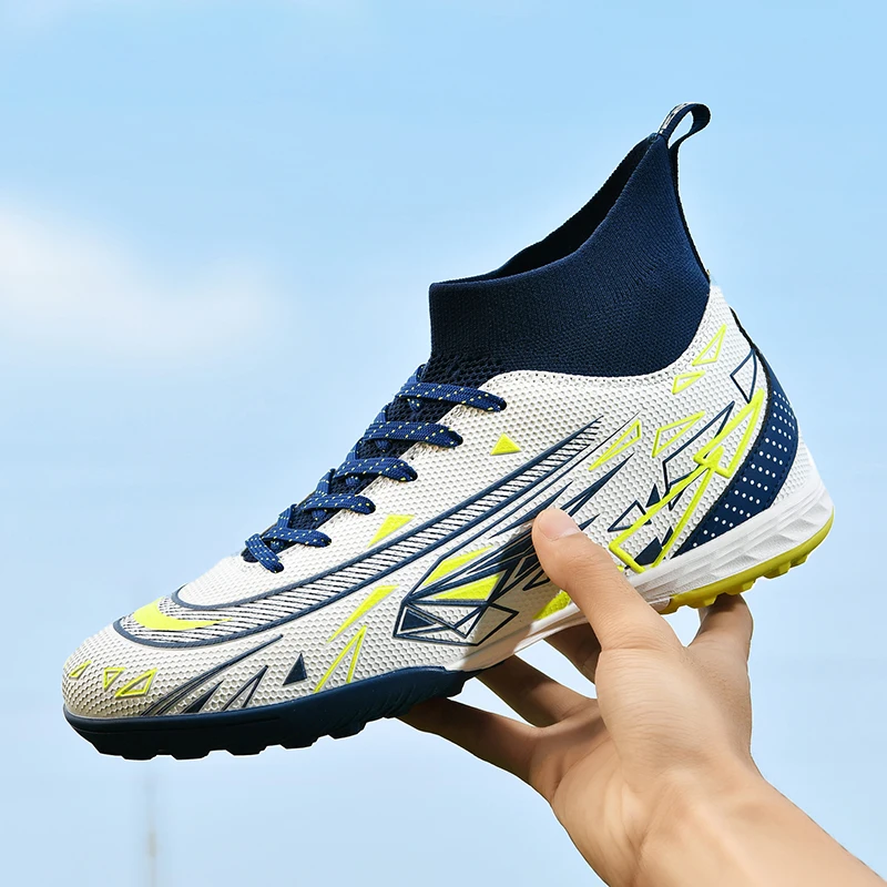 New Men's Football Boots Fashionable Sports Soccer Shoes High Top Outdoor Training Turf Running Football Shoes