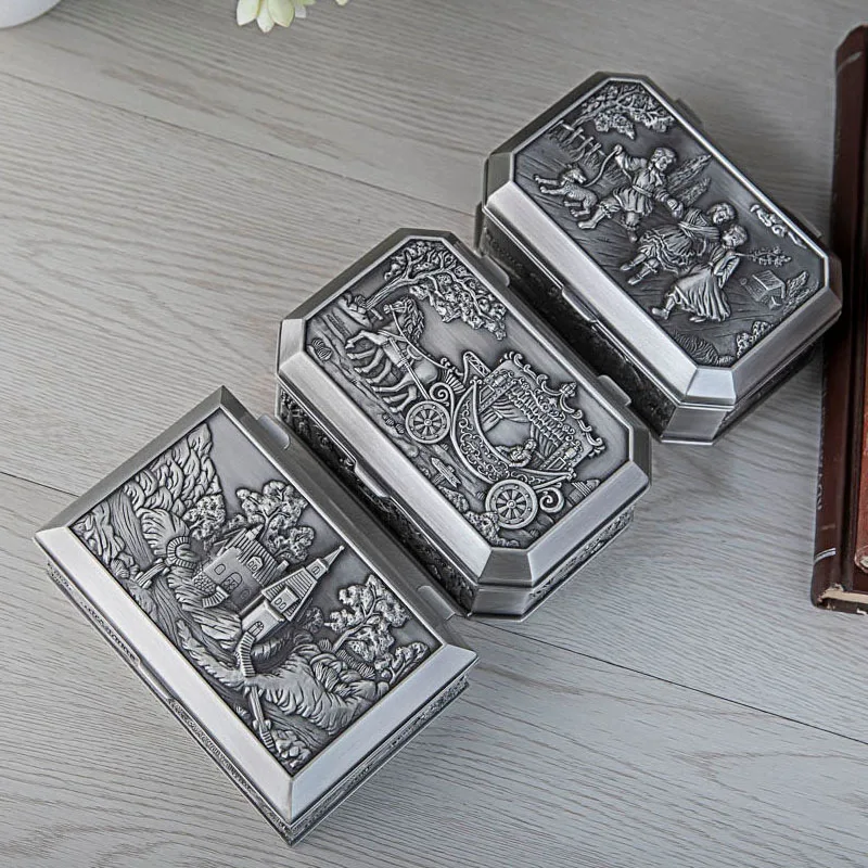 European Creative Retro Castle Jewelry Storage Box. Beautifully Embossed Zinc Alloy Carriage Jewelry Box. Wedding Gift Box