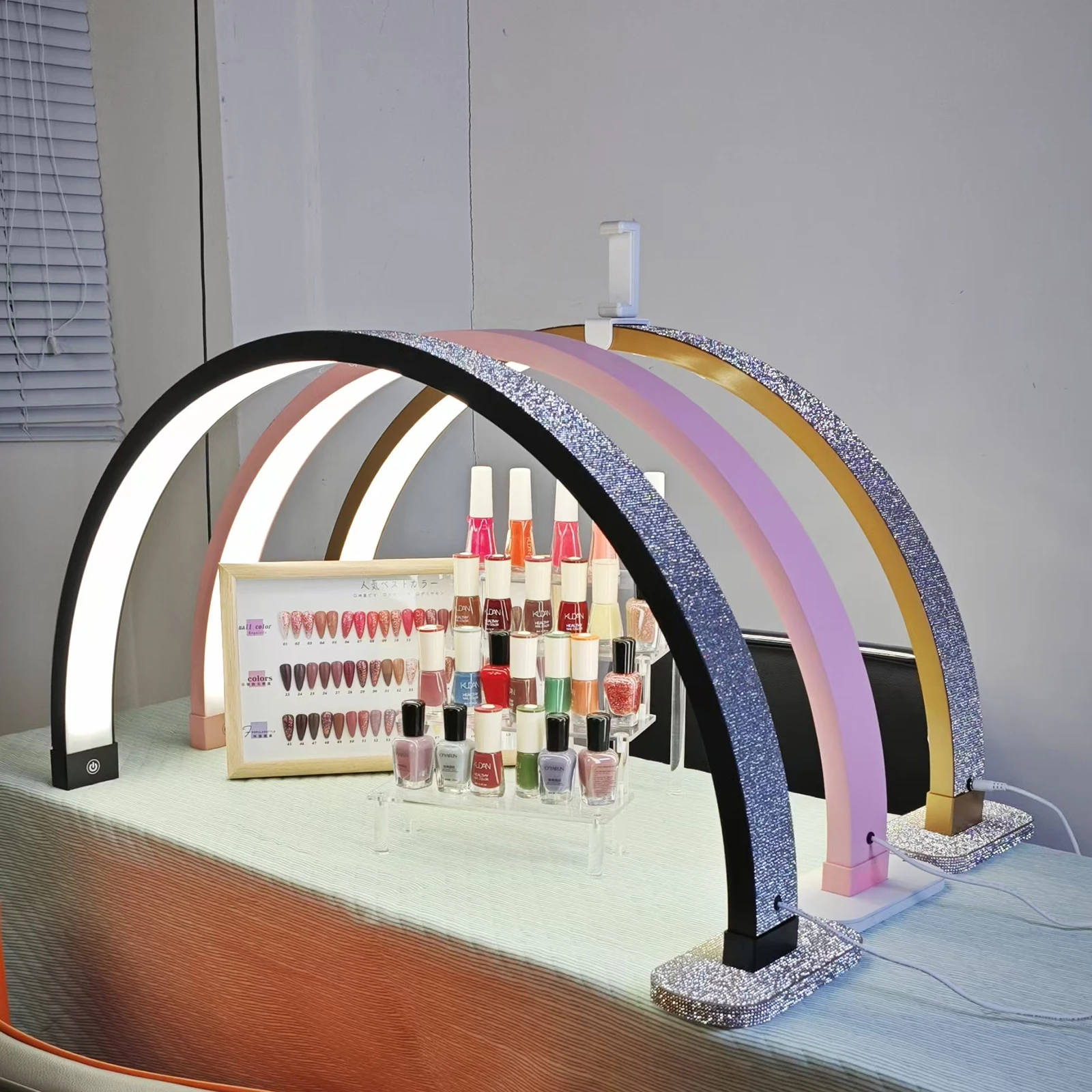 مستودع الخارج تسليم سريع الطابق LED الفيديو الضوئي على شكل نصف قمر جودة عالية ملء الضوء لمكياج صالون التجميل