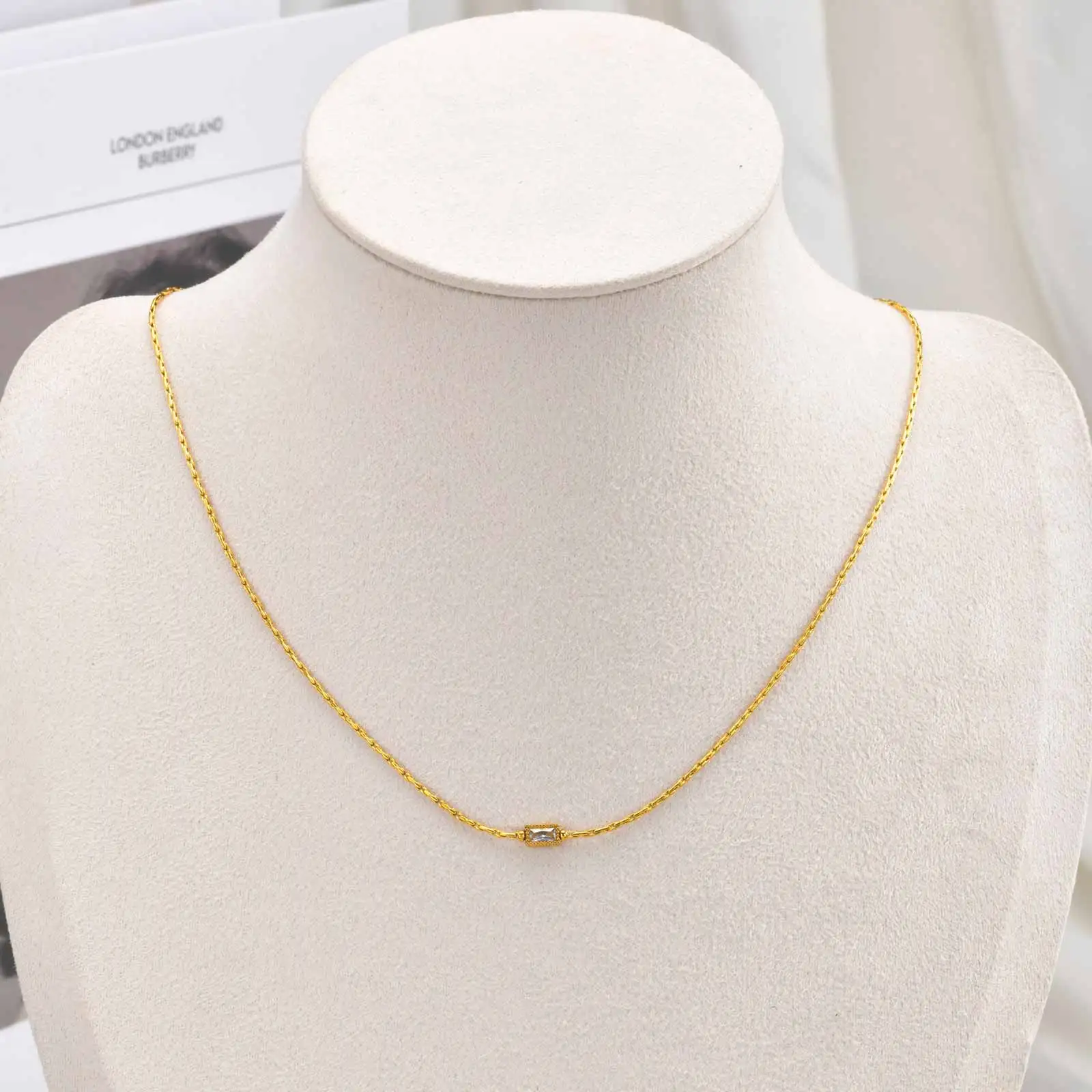 Unique Hammered Rectangular Zircon Necklace for Women,Stainless Steel Link Chain Necklaces,Trendy Charm Party Jewelry Gifts