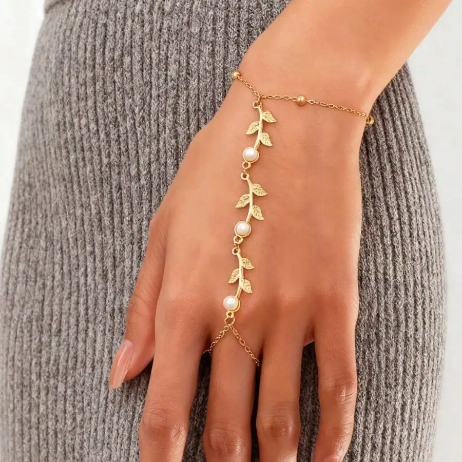 

Fashion Unique Leaf & Faux Pearl Bracelet, Tassel Bridal Wedding Accessories, Integrated Ring and Bracelet Chain