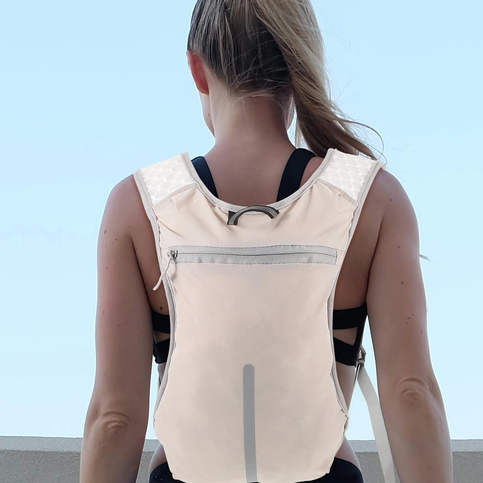 Running Multifunctional Backpack Adjustable Hiking Vest Breathable Reflective Lightweight Outdoor Running Water Bottle Phone