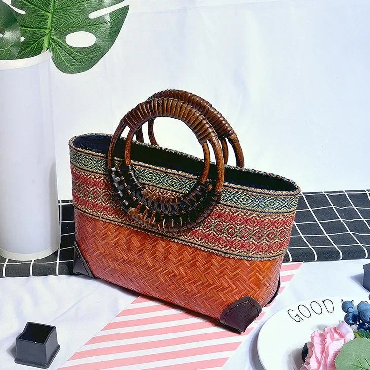 New style  national wind round handbag bamboo woven bag seaweed woven women's bag with a retro wooden handle