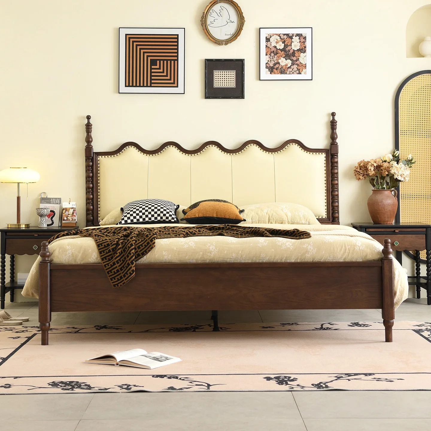 French retro solid wood soft bag bed American double master bedroom ripple bed medium antique storage bed