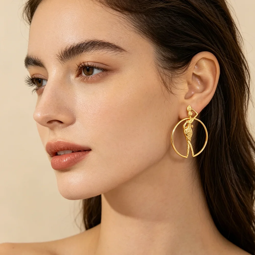 Afrikanisches Goldschmuck-Set 18K Vergoldete Halskette und Ohrringe Armreif Ring Set für Frauen Klassisches Design Clip-Schmuck – Detail 12