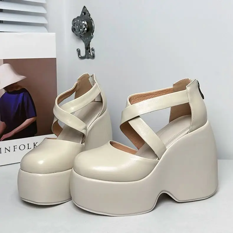 القش المنسوجة صندل خشبي مع نعل سميك الإسفنج كعكة الباليه جولة تو حزام مشبك وكعب عالٍ فارغ للنساء zapatos mujer