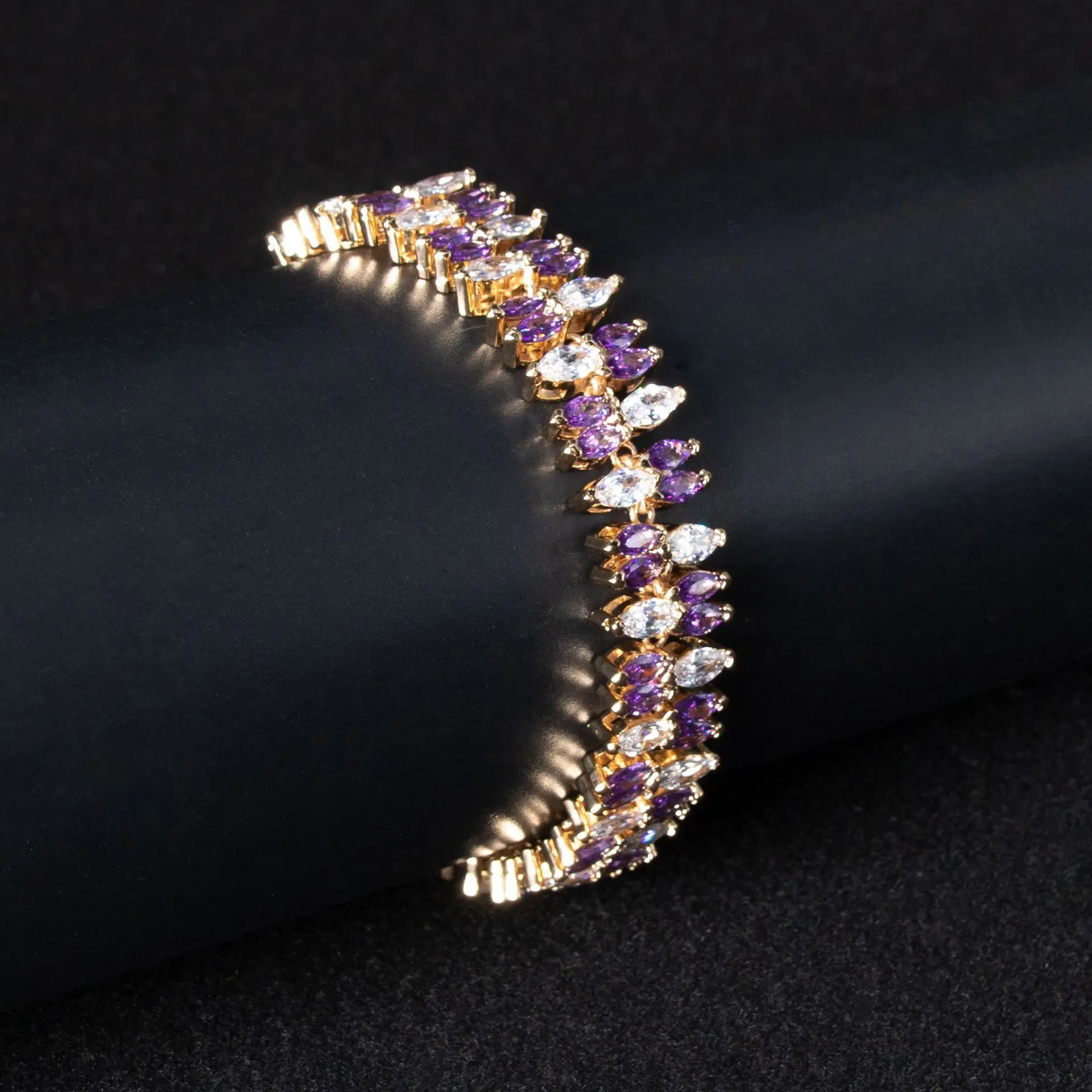 

HIBRIDE Light Luxury Horse Eye Shape Bracelet Purple Charm Feeling Women's Jewellery Costume Set Holiday Gift Daily Wedding B19