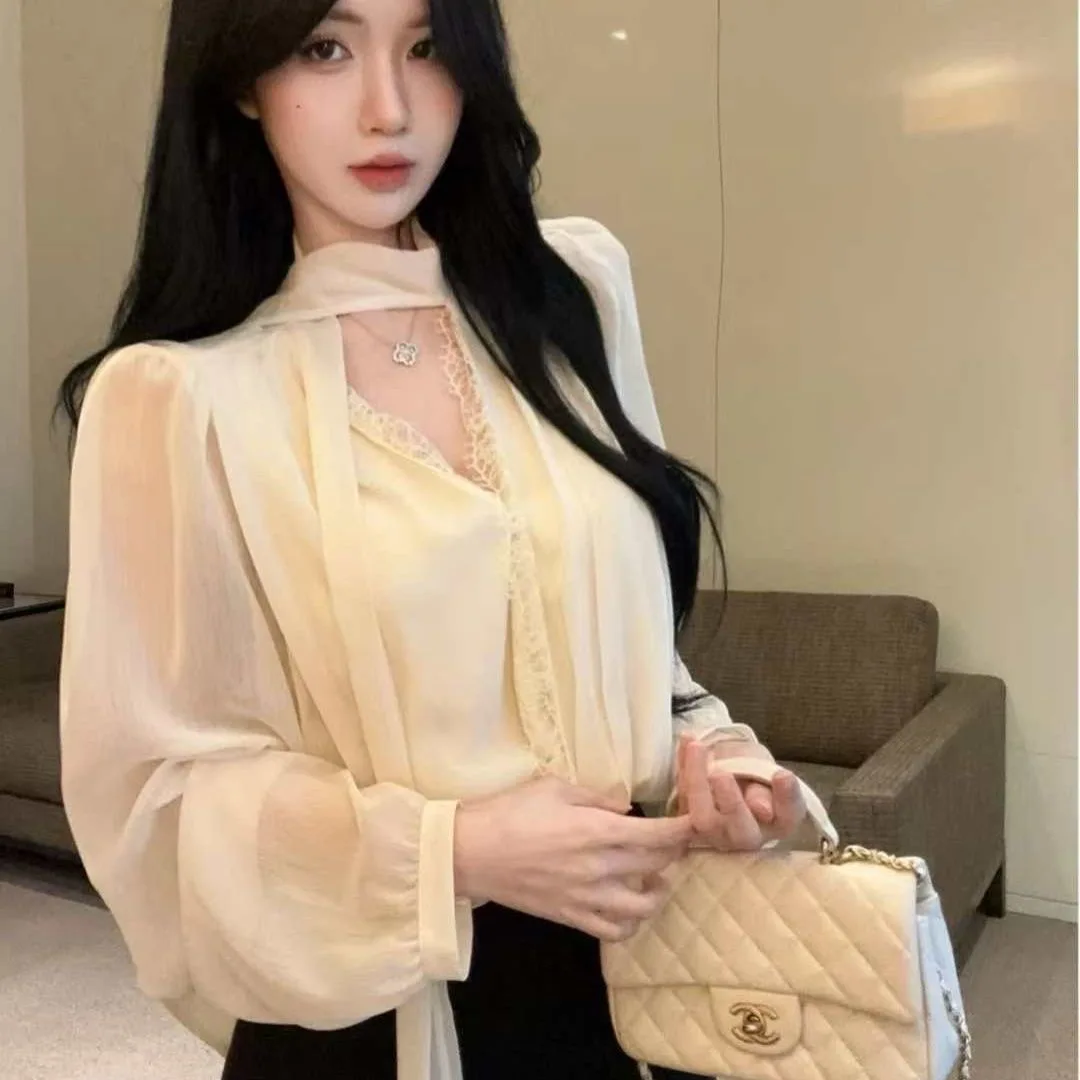 

Retro Sash Lace Trim Women's Shirt V-Neck Loose Slimming Fall Fashionable Polyester Fiber Long Sleeve Button Closure