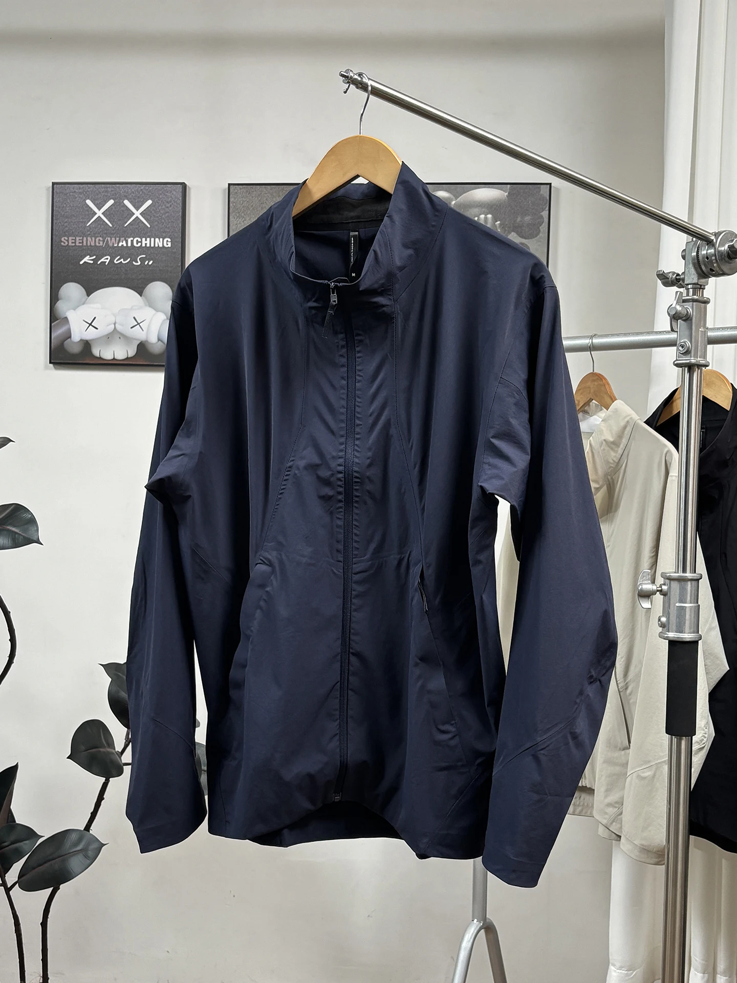 

Мужская легкая водонепроницаемая ветрозащитная куртка для активного отдыха с флисовой подкладкой, воротником-стойкой и застежкой-молнией, повседневный стиль