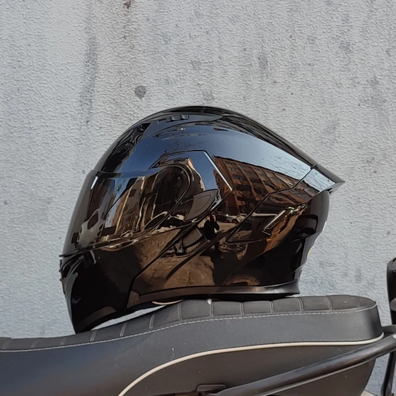 Guía completa sobre cascos de moto Rossi: Cómo elegir, personalizar y mantener tu casco