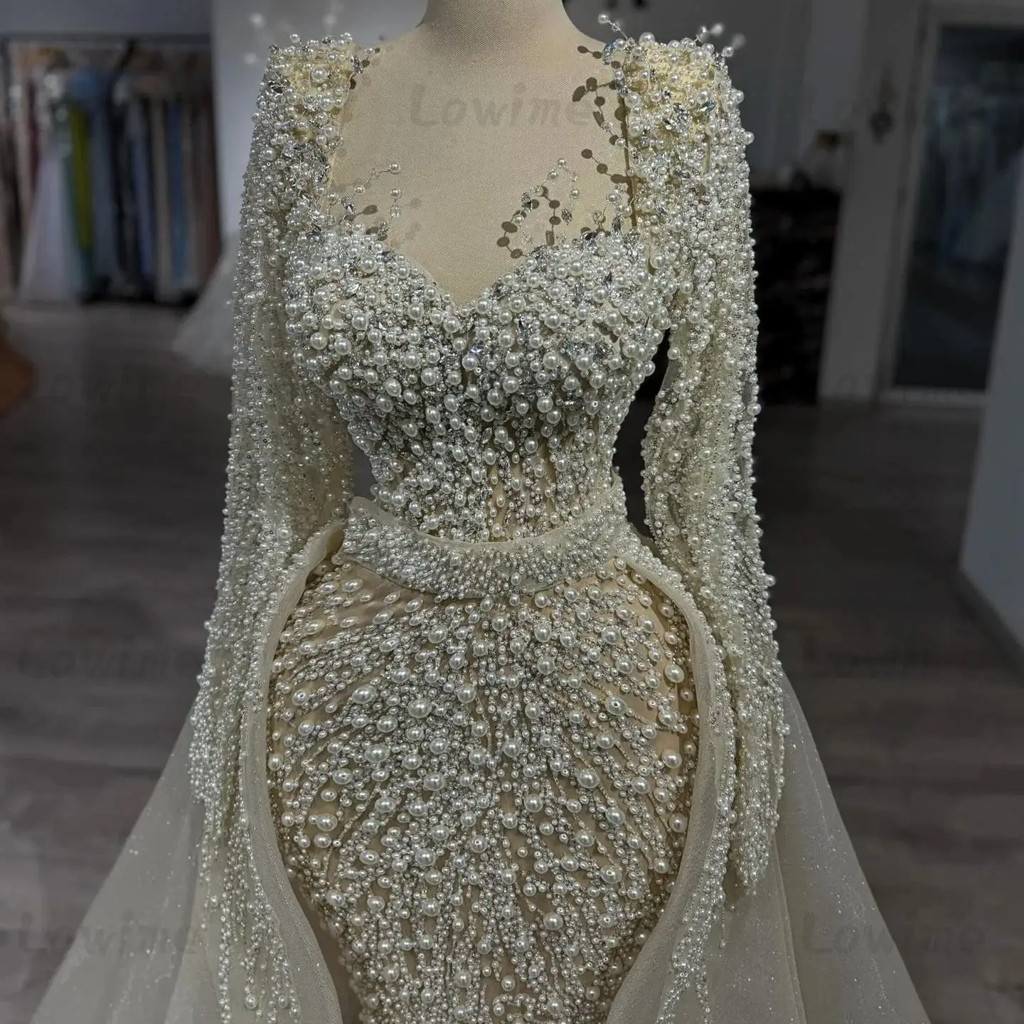 

Elegant Champagne Beading Crystal Evening Gowns 2026 Arabic Dubai Long Sleeves Party Dress Customized Engagement Prom Dresses