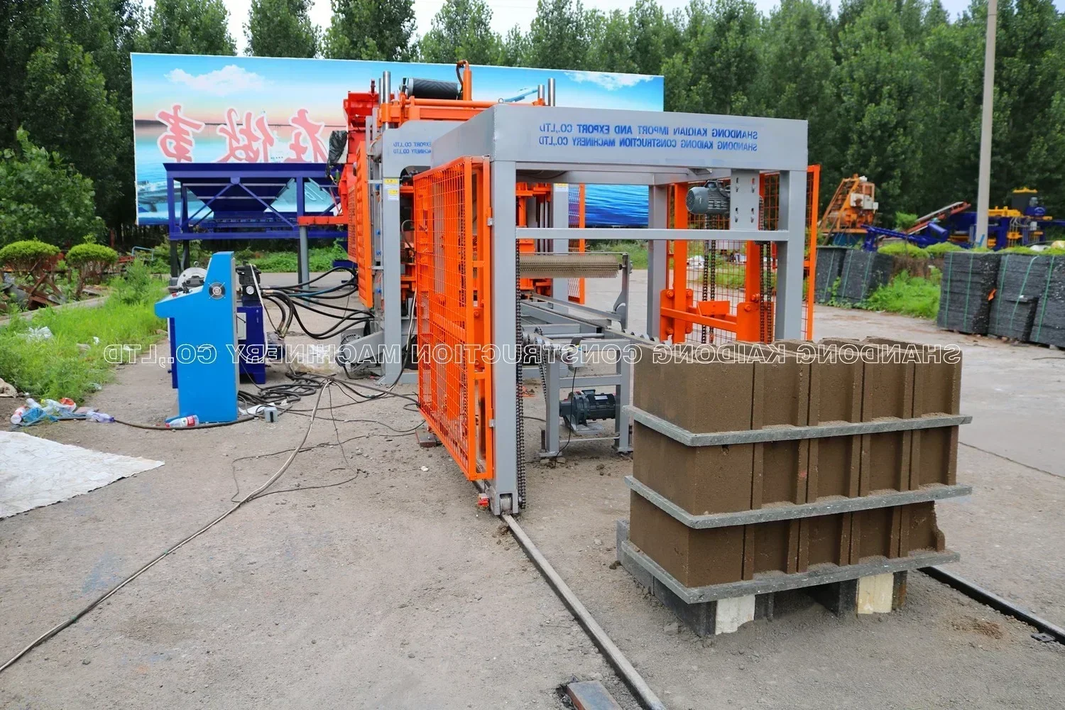 Hot sale full automatic brick making machine concrete block molding machine QT5-15 block making machine for sale