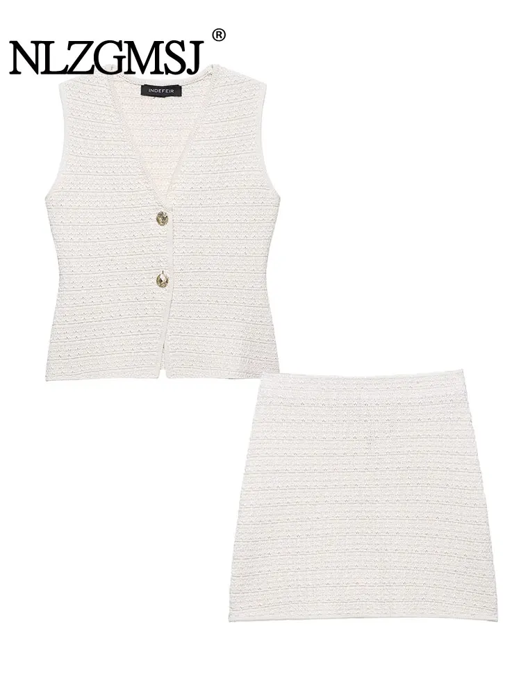 

Casual Chic Knitted Women Suit Button V-Neck Short Vest Pleat Mini Skirt New Fashion 2025 Summer Sets