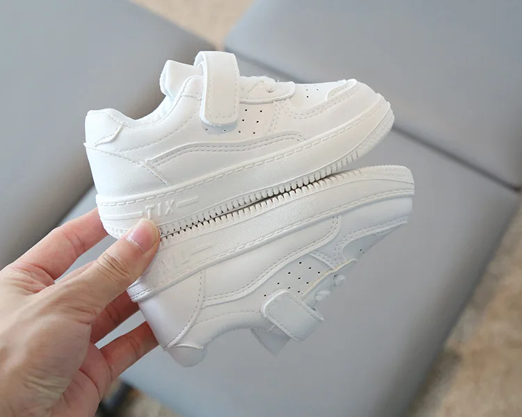 Kinder-Sneaker aus PU-Leder für Frühling und Herbst, leichte, rutschfeste Laufschuhe für Mädchen und Jungen, schlicht, weiche Sohle, bequem – Detail 11