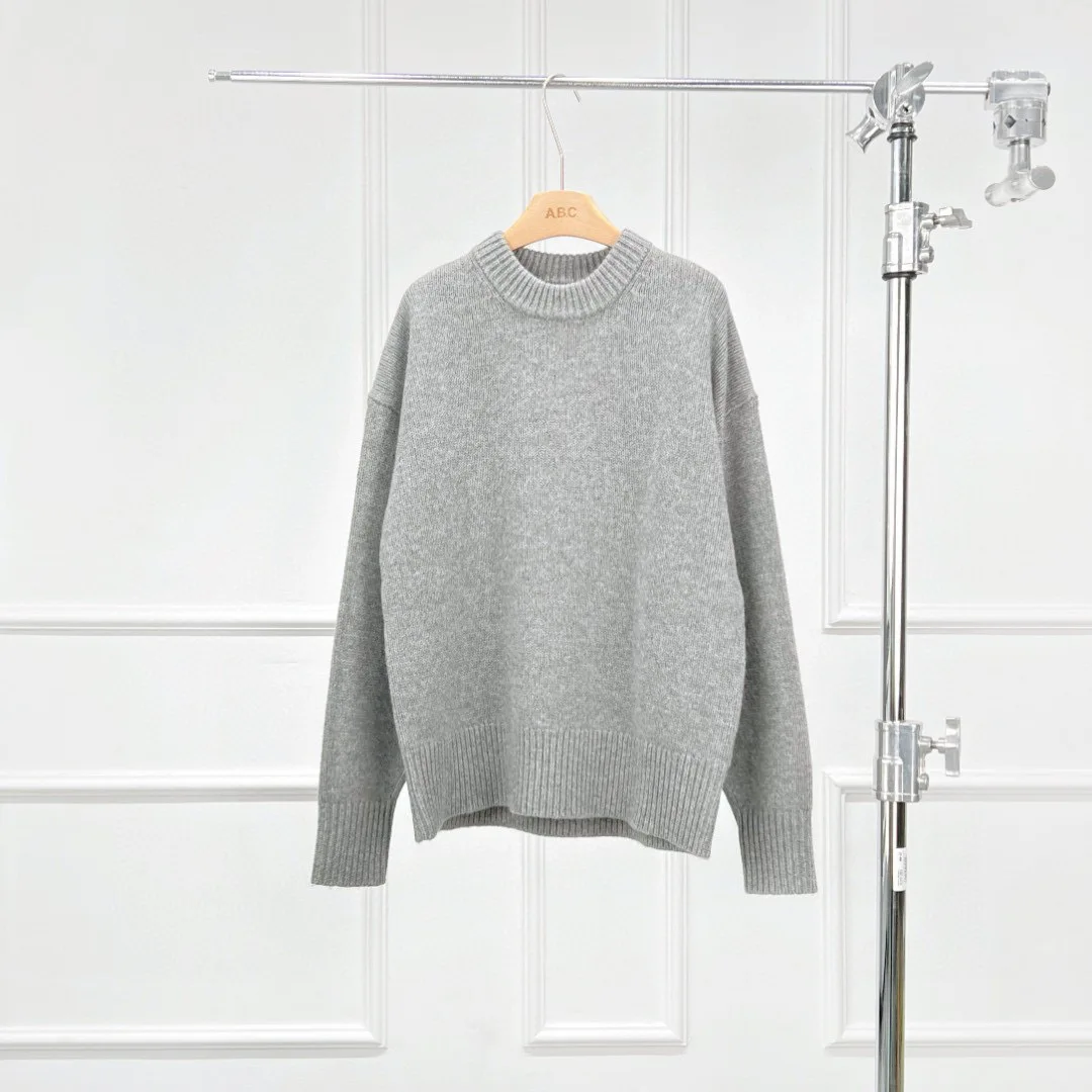 Simple Long Sleeve Classic Wool Cashmere Crew Neck Sweater for Women
