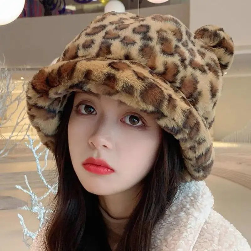 Fashion Autumn Winter Leopard Fur Bucket Hat Bear Ear Ball Plush Fisherman Hat Soft Warm Thick Basin Hat Protection Bucket Hats