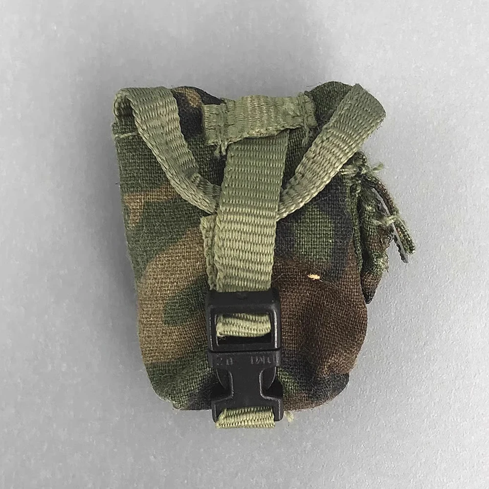 For Sale 1/6th DML Modern US. Army Camo Waist Pack Sundries Bag Accessories Model For 12