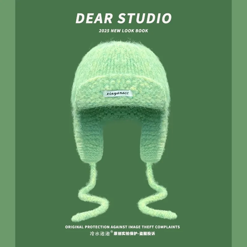 

Ins новые свежие зеленые вязаные шапки для защиты ушей для женщин, осенние и зимние теплые универсальные шапки для путешествий в стиле ретро с ремешком для пилотов