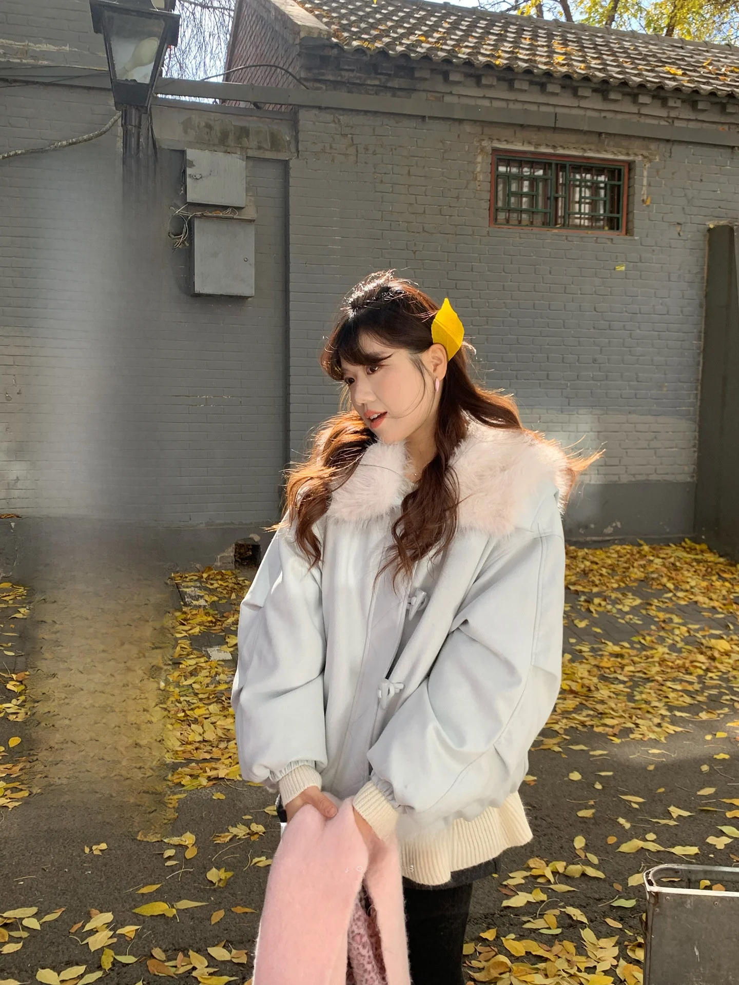 

Утепленное длинное пуховое пальто на молнии с меховым воротником, свободного кроя, женское, синее, большие размеры, верхняя одежда