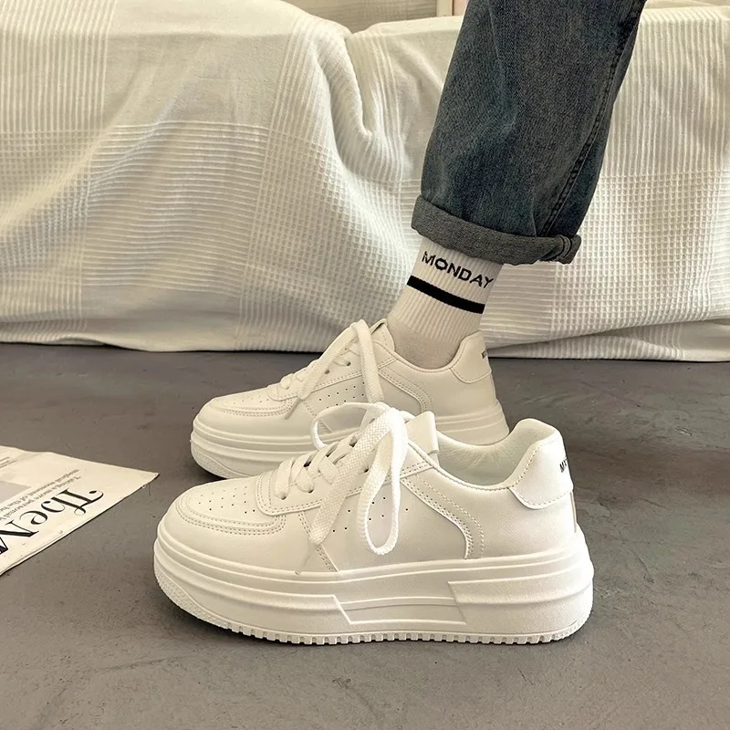 

Women's Thick Bottom Platform Sneakers Casual Shoes Dad Shoes Wear-resistant Canvas Shoes Lightweight Anti-slip Striped Pattern