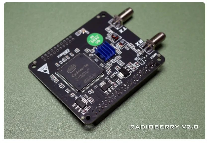 Радиоприемники Radioberry V2.0 программно определяемые AD9866 + 10CL016 для Raspberry PI4B RPI4