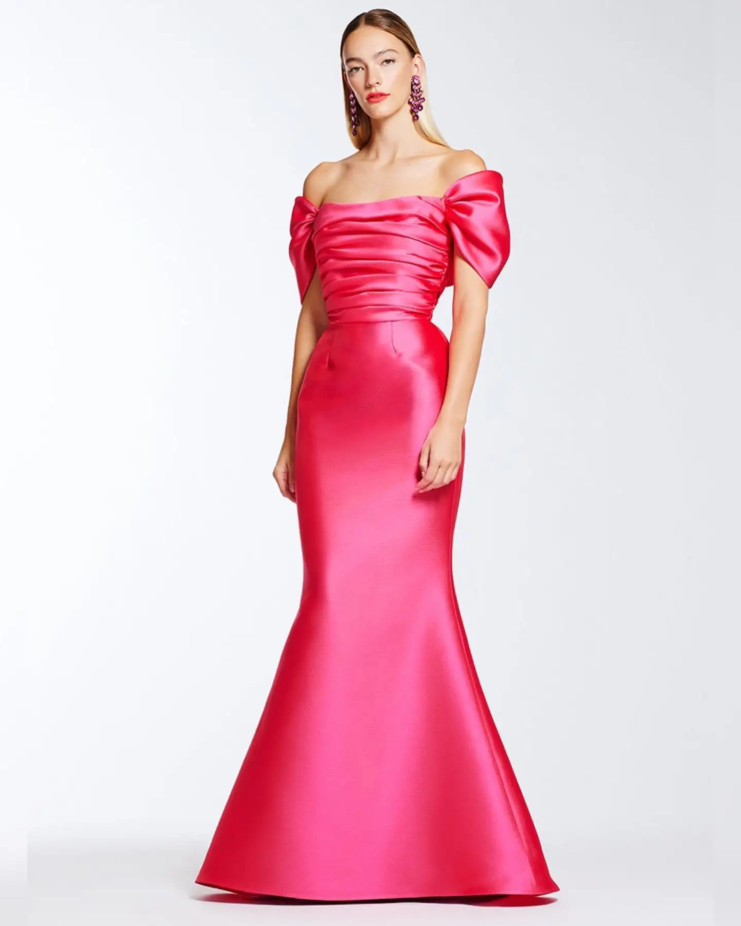 

Customized Mermaid Satin Homecoming Dresses Off the Shoulder Evening Dress Strapless Zipper Back 2025 Special Occasion Gowns