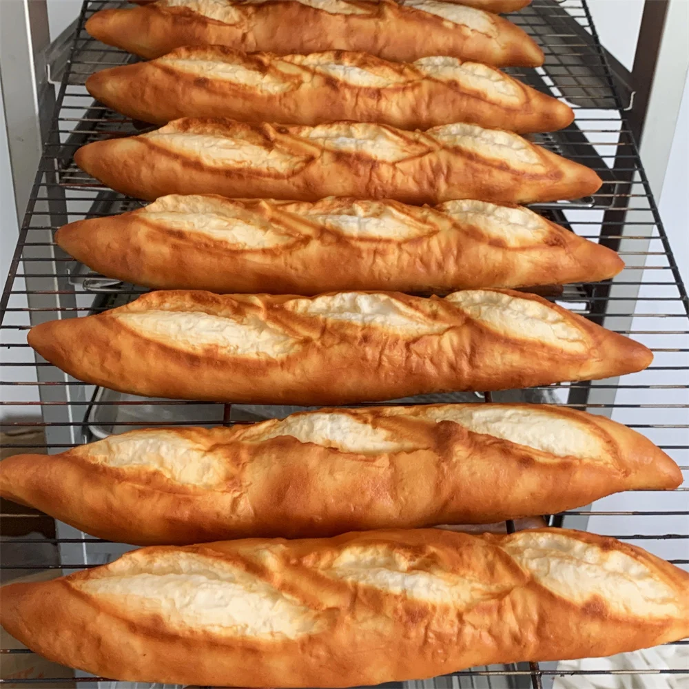 

Freshly Baked Steaming Oven Whole Wheat Baguette Bread Sample Display Cabinet Refrigerator Props Kitchen Baking Model Toy Plasti