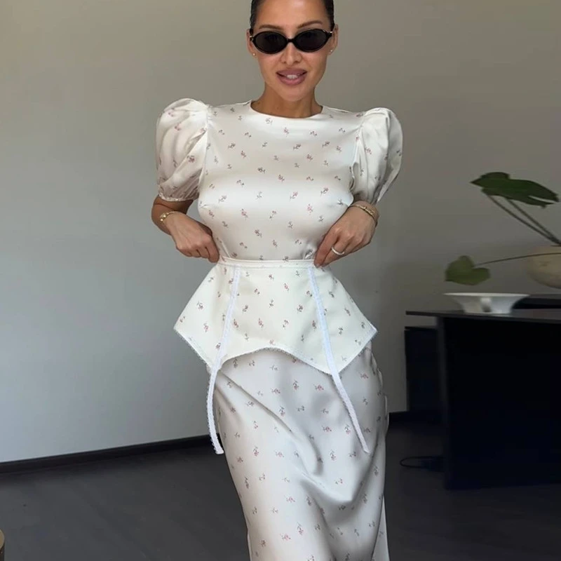 

Fashionable Print round Neck Slim Fit Top And Skirt Set Women's Summer Outfit Two-Piece Suit Casual Chic Ensemble