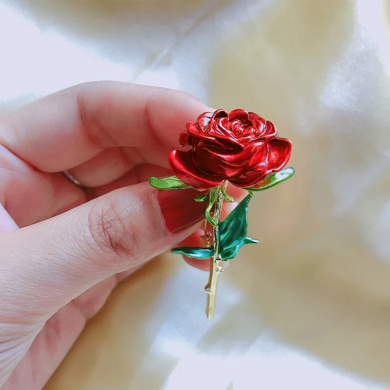 Vintage Rose Flower Enamel Pins Brooches For Women Retro Elegant Fashion Flower Wedding Party Clothing Accessories Jewelry Gift