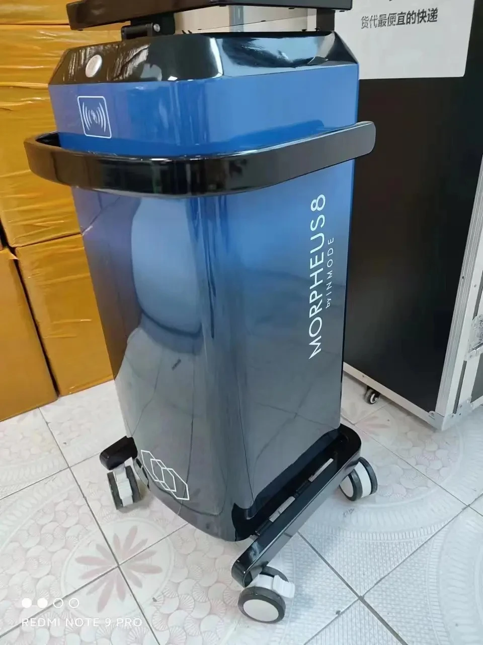 모르페우스8 2 in 1 얼굴 및 바디 시술 기계