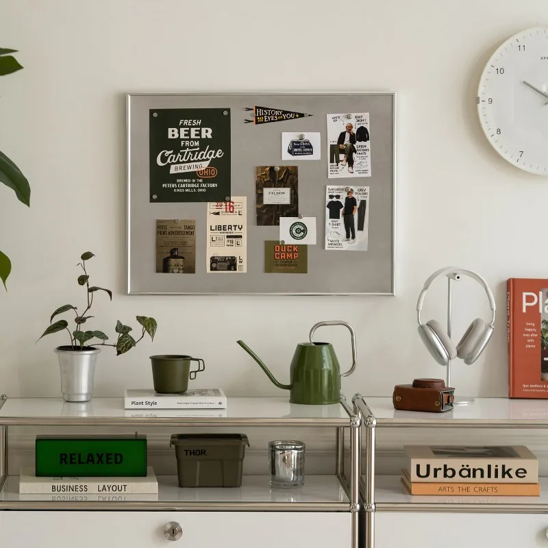 Magnetic Stainless Steel Picture Frame, Message Board, Photo Display Panel, Metal Wall Decor Holder Organizers for Office Homes.