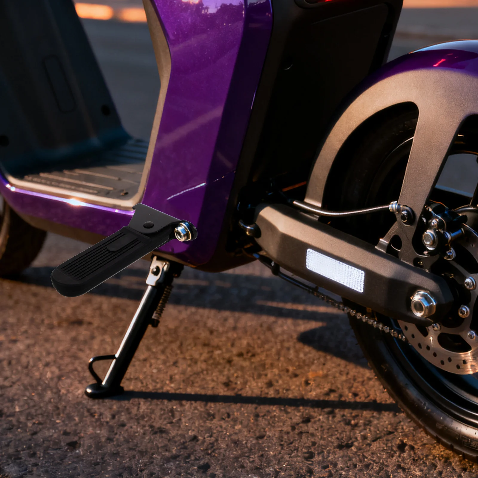 

1Pair Folding E Bike Pedals Robust Metal Rear Footrest Anti-Slip Cycling Pedals for Road Commuting Outdoor Adventures