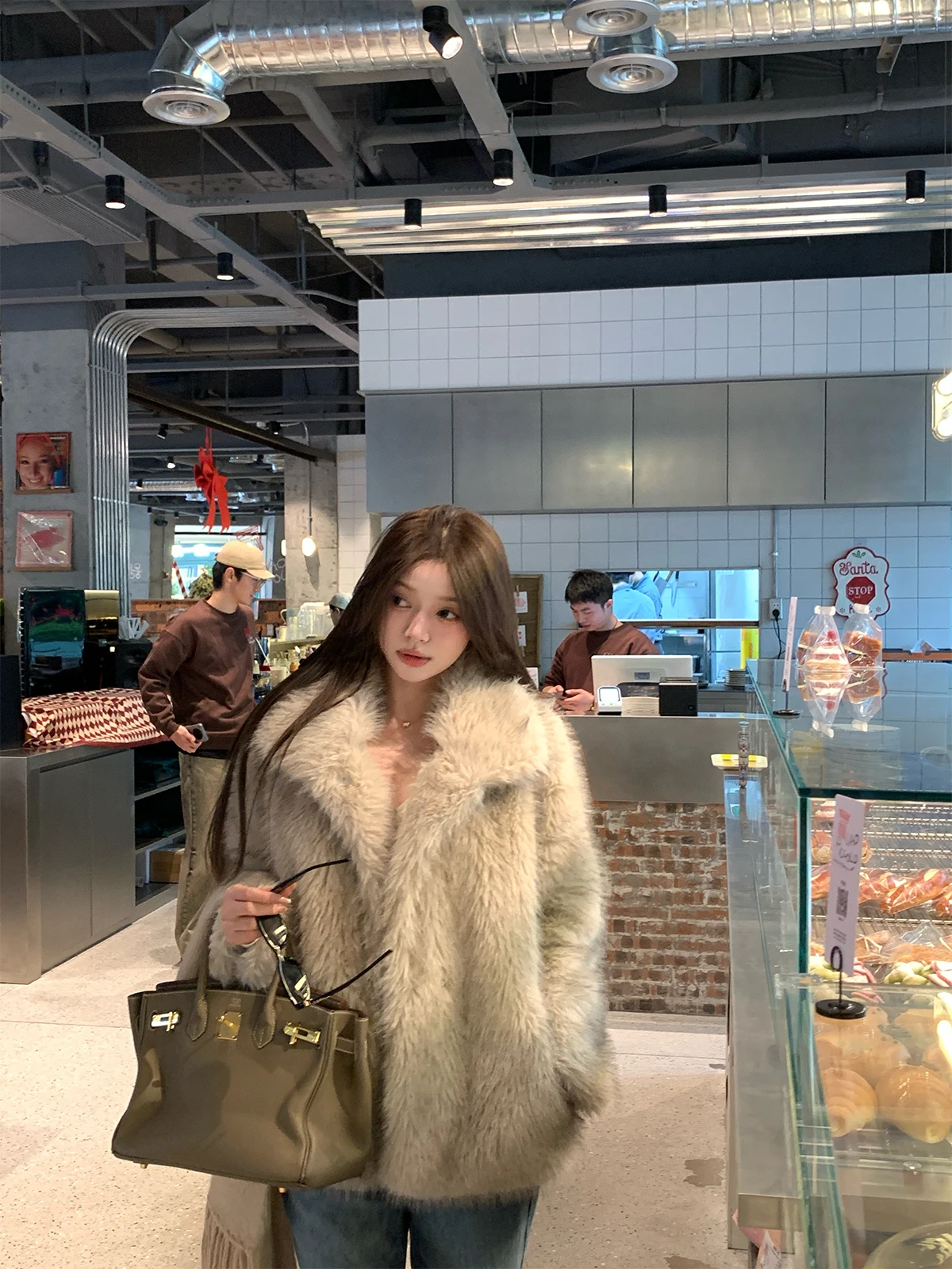 

Chen Jin Float Island Glacier adient Fur Trimmed Cotton Jaet Ring Bearer's ort Outerwear for Women