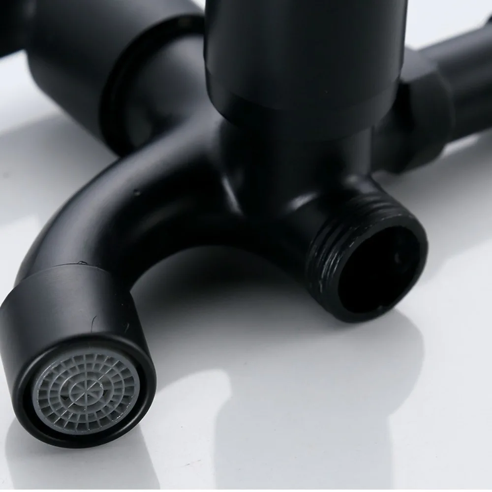 Stainless Steel Toilet Bidet Spray Set Multi-functional High Pressure Shattaff Shower 1 In 2 Out Handheld Faucet