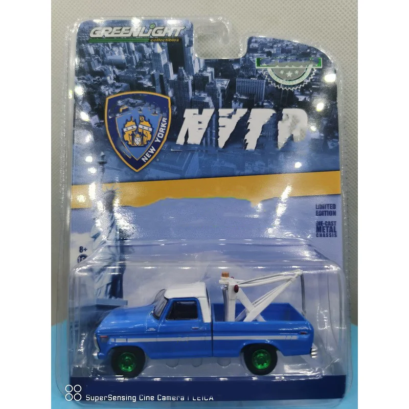 

Green Light 1:64 Blue Premium Collection Decorative Car Model Adult Souvenir Gift Static Display Hobby Series