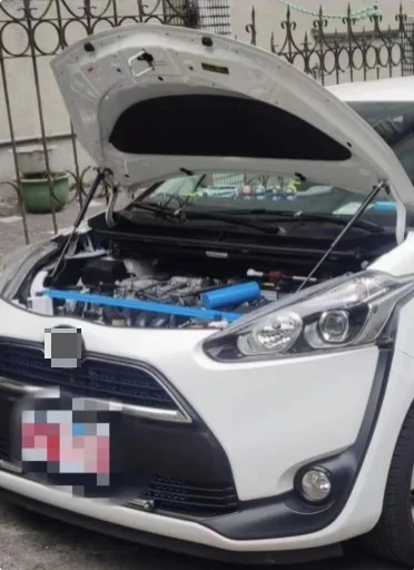 

2 шт. демпфер капота для Toyota Sienta (XP170) 2015-2021 2022 гг. Передний капот Модифицированные газовые стойки Подъемная опора Амортизатор Поршневые стержни