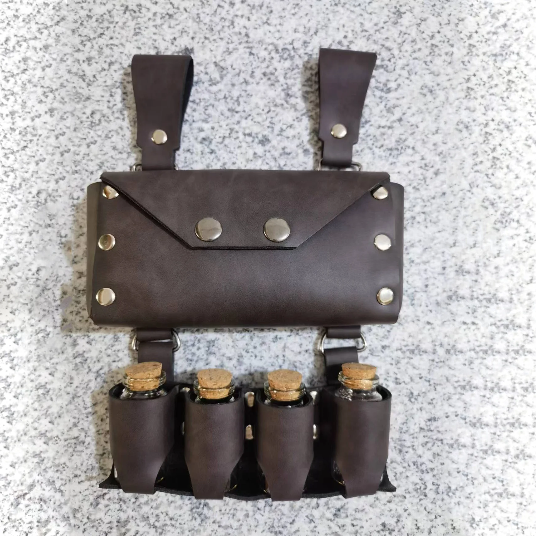 

Medieval Alchemy Pu Leather Waist Bag Retro Medieval Magician Bag Renaissance Potion Bag Waist Bag Halloween Cosplay Accessories