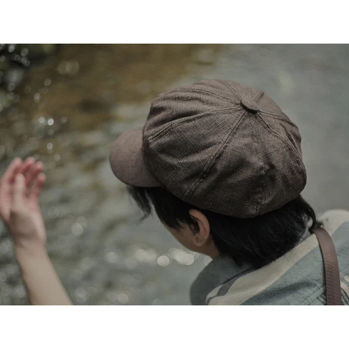 Imagen 2 del producto Sombrero octogonal artístico Retro de estilo japonés para hombre, gorro de malla rojo fino británico para vendedor de periódicos, boina de pintor, sombrero de moda