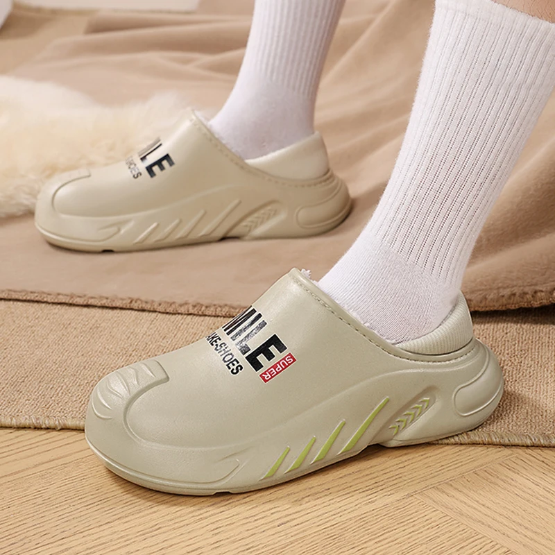 A Pair of New Winter Men's Casual Versatile Fashionable Home Cotton Slippers, Non-Slip, Waterproof, Wear-Resistant, and Suitable for Outdoor Use with Closed-Toe Design