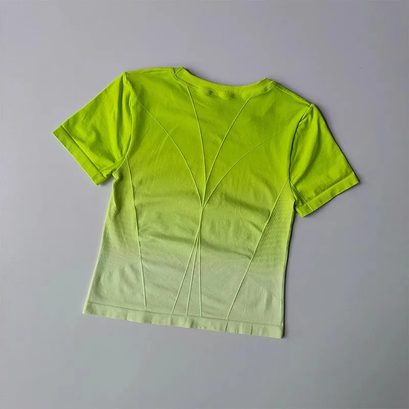 Camiseta de Yoga sin costuras para mujer, Top corto de manga corta, camisetas deportivas con gradiente para Fitness, ropa de entrenamiento y gimnasio para correr