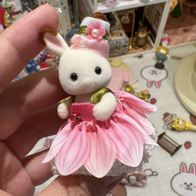 Originele Anime Sylvanian Families Easter Garden Rabbit Kawaii Figuur Collectible Doll Verjaardagscadeau Kinderen Speelgoed Kerstcadeau