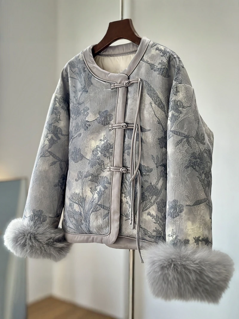 

Теплое хлопковое пальто с цветочной вышивкой для женщин, новое, зимнее, в стиле ретро, на пуговицах, длинное, с круглым воротником, утепленное, пушистое...